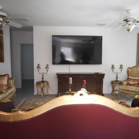 A Beautiful Queen Bedroom Ορλάντο Εξωτερικό φωτογραφία