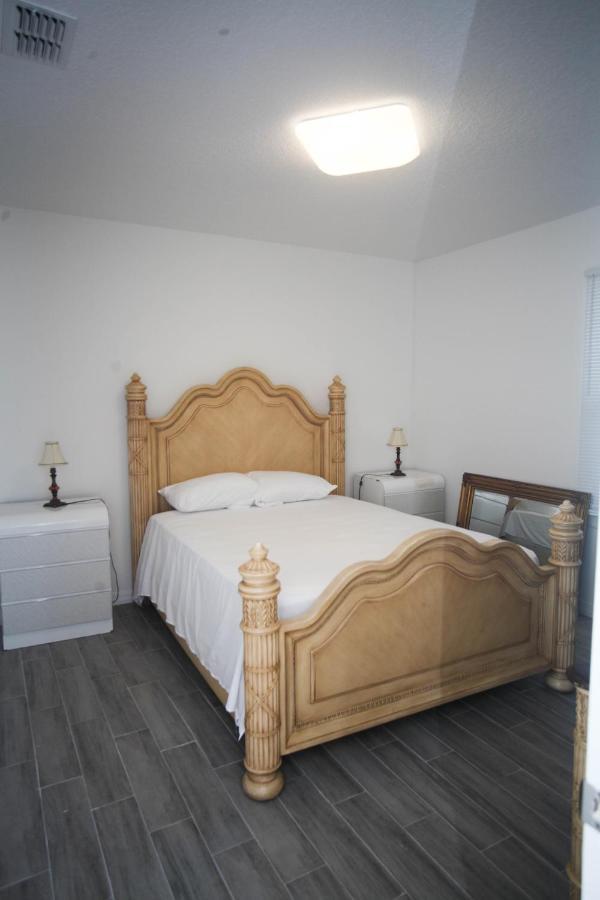 A Beautiful Queen Bedroom Ορλάντο Εξωτερικό φωτογραφία